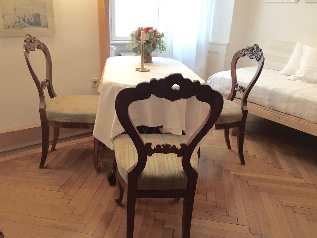 Apartment Altwien מראה חיצוני תמונה